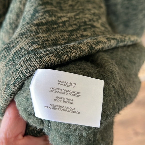 Eddie Bauer Pullover - Picture 4 of 5